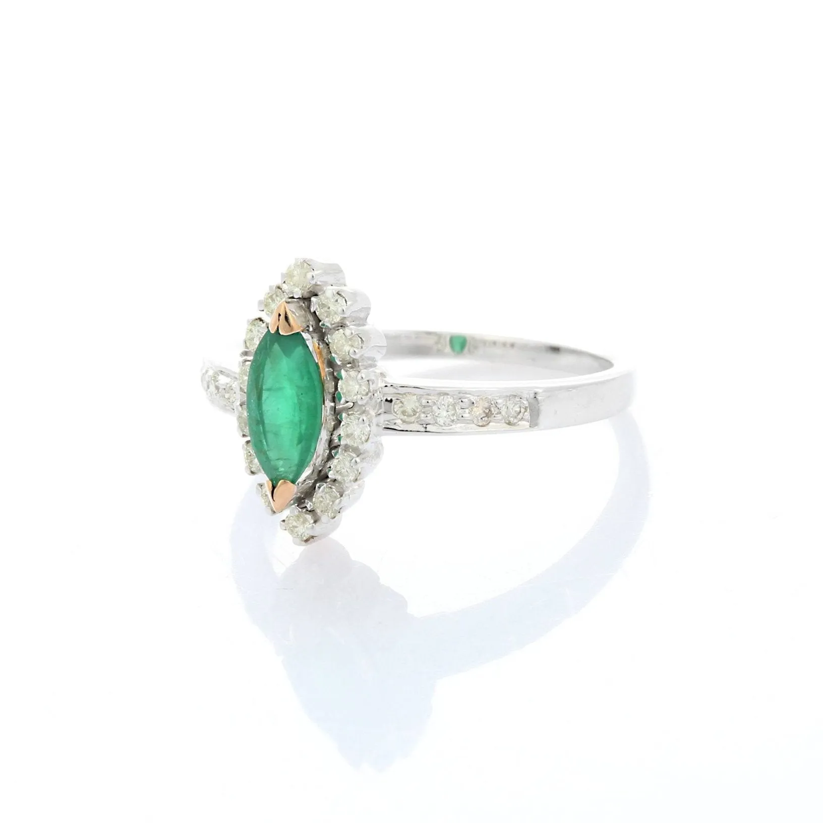 14K White Gold Emerald Ring