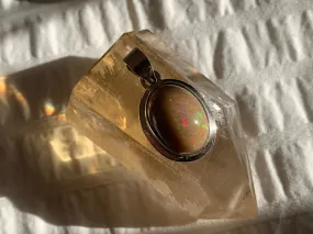 Ethiopian Welo Opal Ansley Pendant - Large Oval