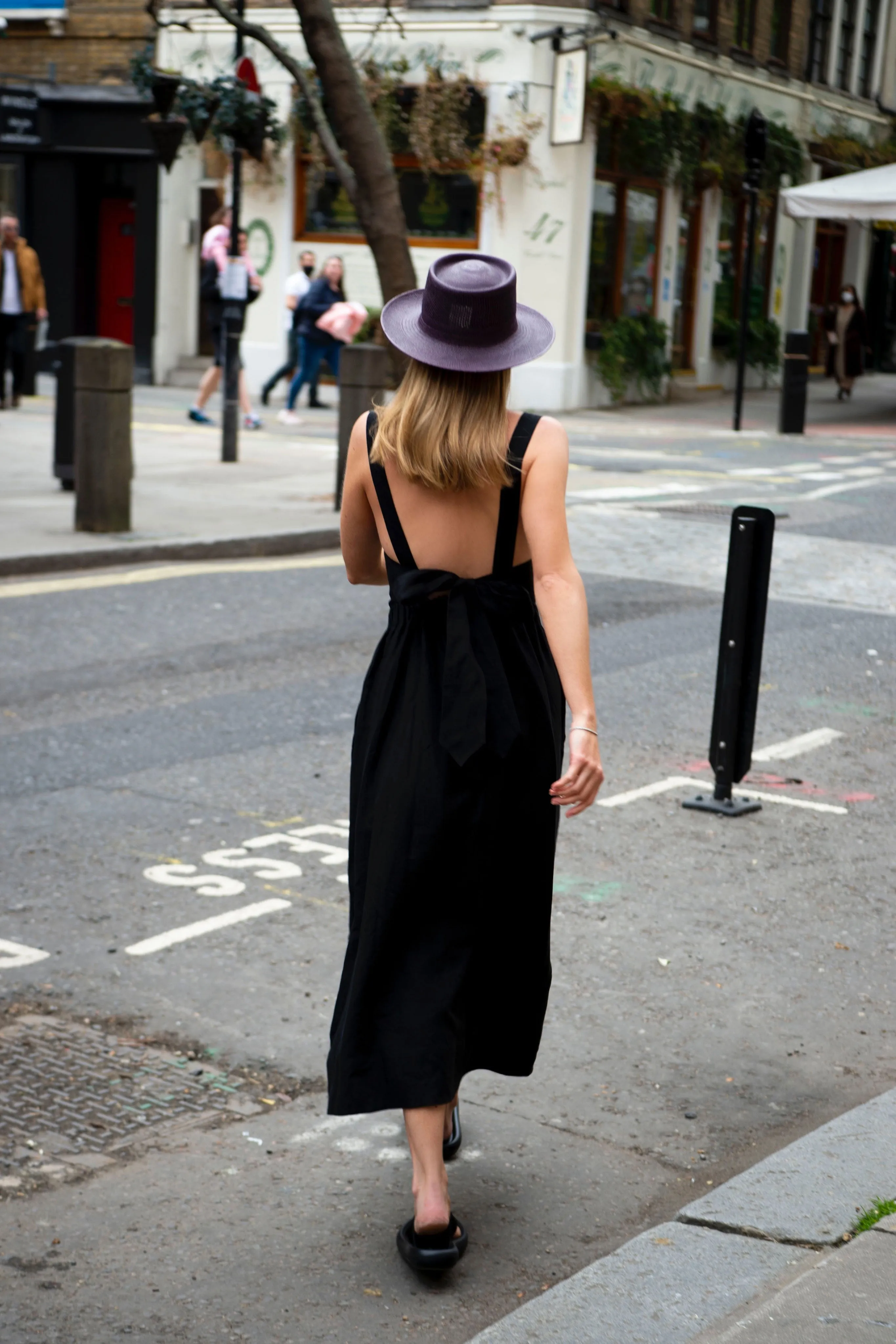 Farah Black Linen Dress