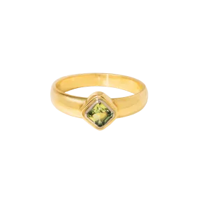 Green Gold Sapphire Ring