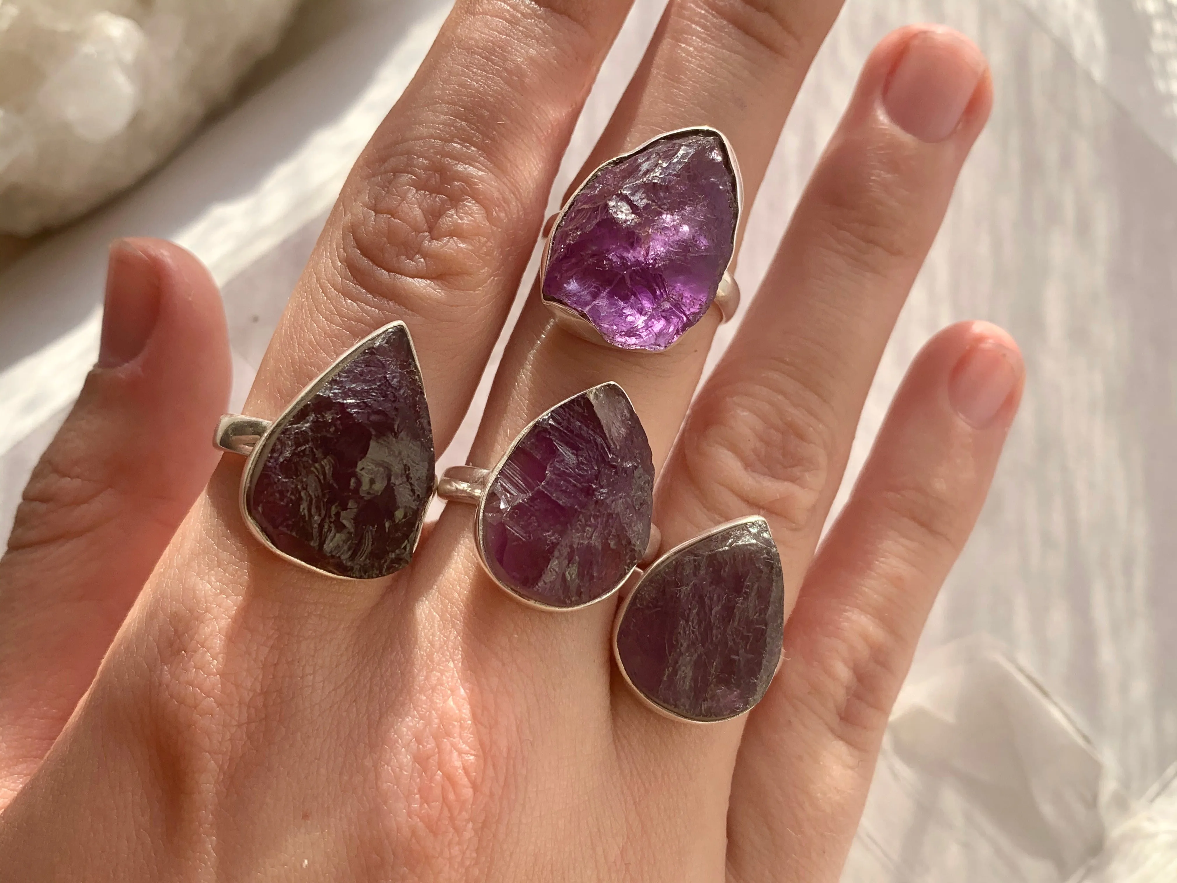 Raw Amethyst Akoni Ring - Drop