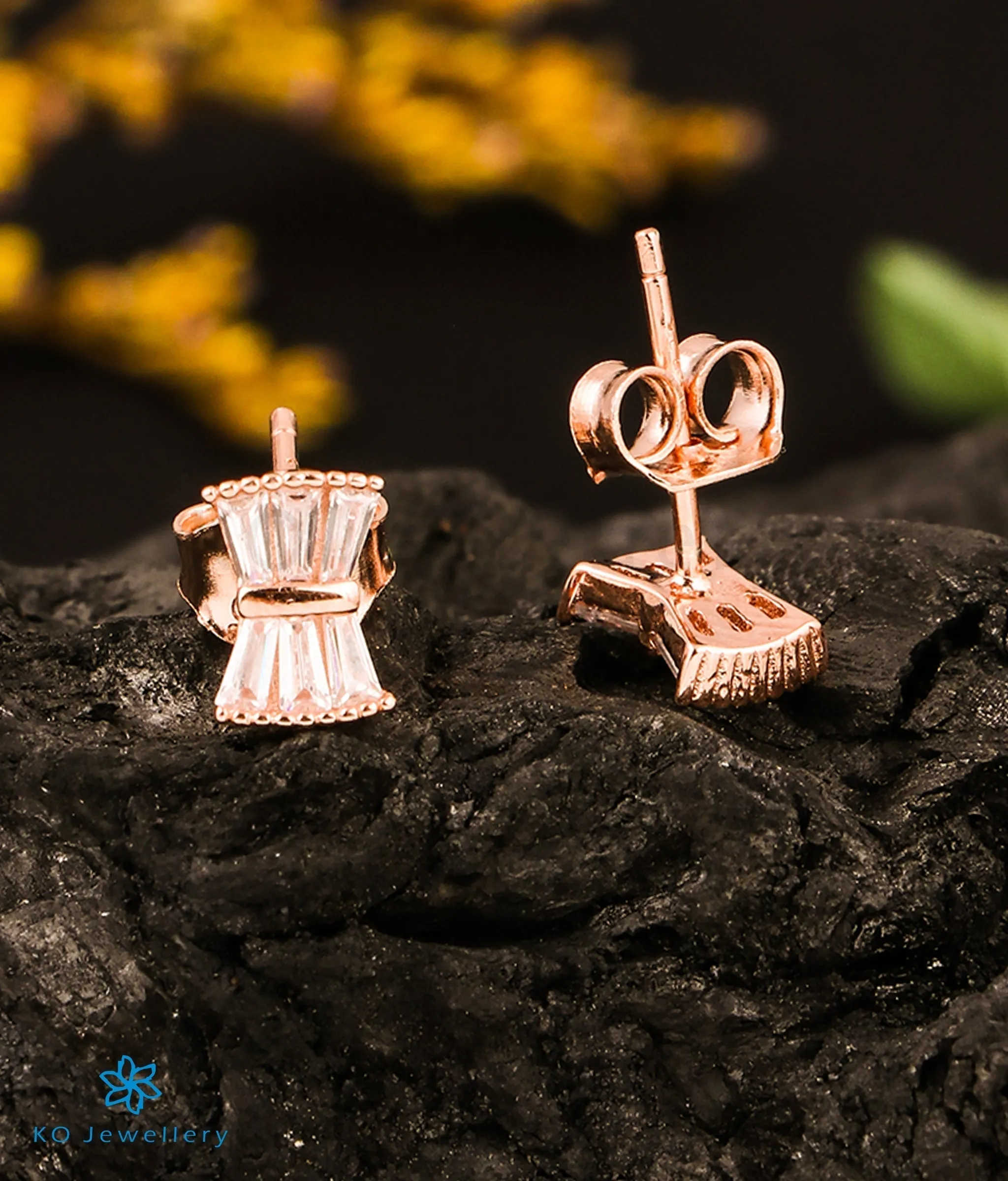 The Elegant Silver Rosegold Earstuds