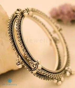 The Tejas Silver Bangle (Size 2.4/2.6)