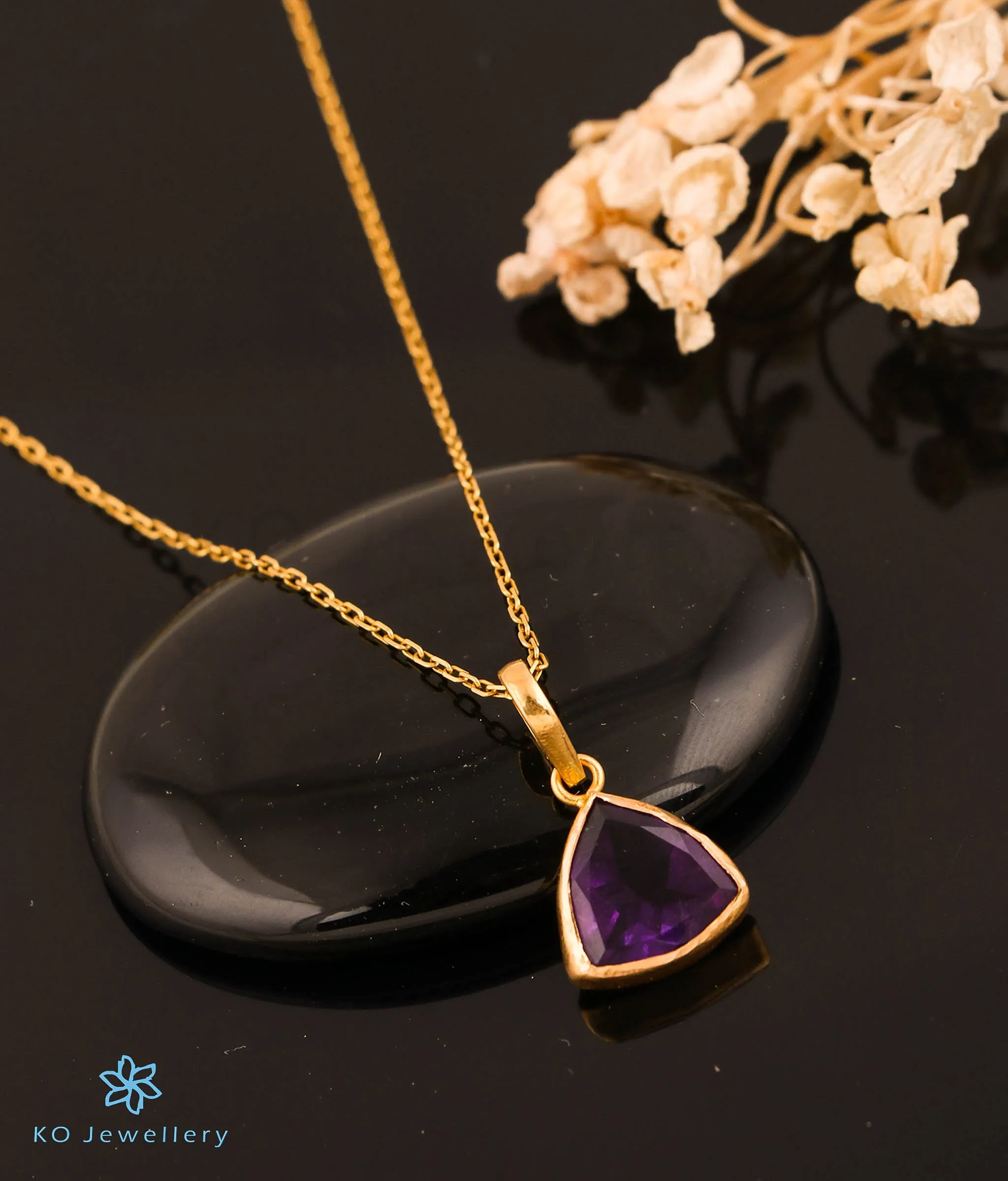 The Triad Amethyst Pendant in 22 KT Gold